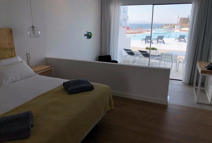 Cala Lanzarote Suites Hotel