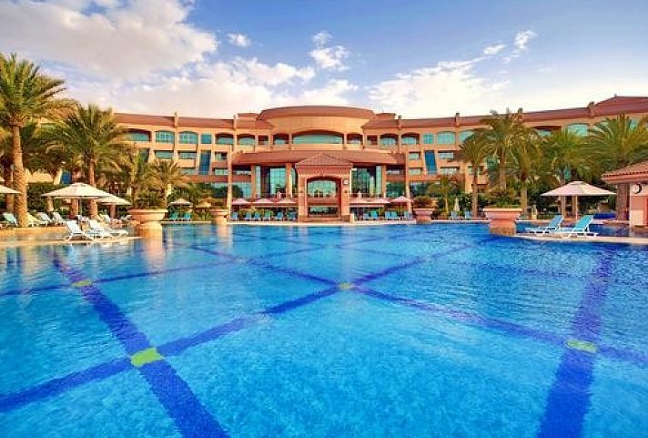 Al Raha Beach Resort & Spa