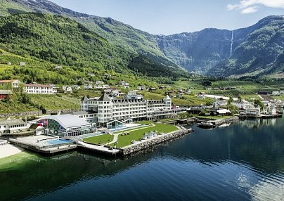 Erlesene Hotels in bezaubernden Fjorden Schiffe