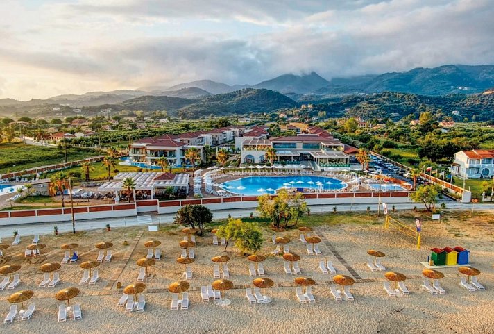 Almyros Beach Resort & Spa