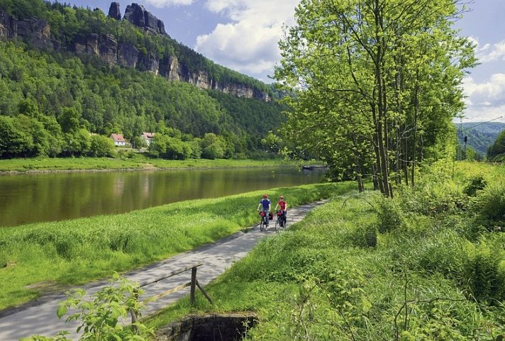 Der Elbe-Radweg klassisch