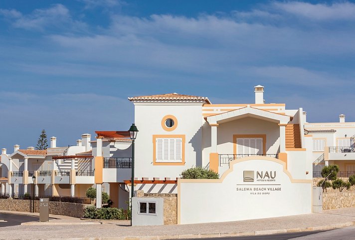 NAU Salema Beach Village