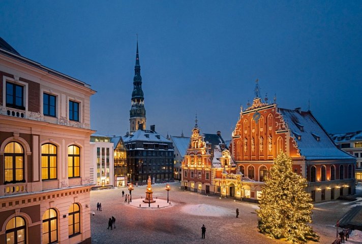 Christmas Shopping in Riga