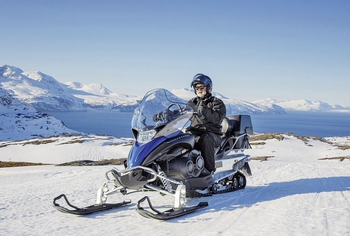 Winterabenteuer in der Arctic Panorama Lodge