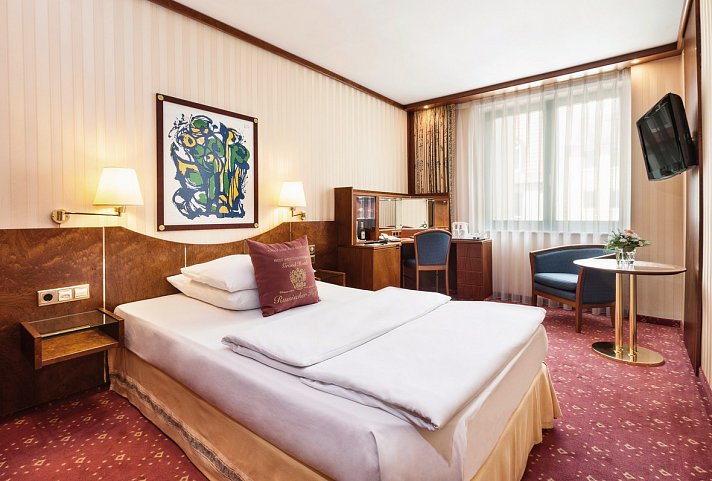 Best Western Premier Grand Hotel Russischer Hof