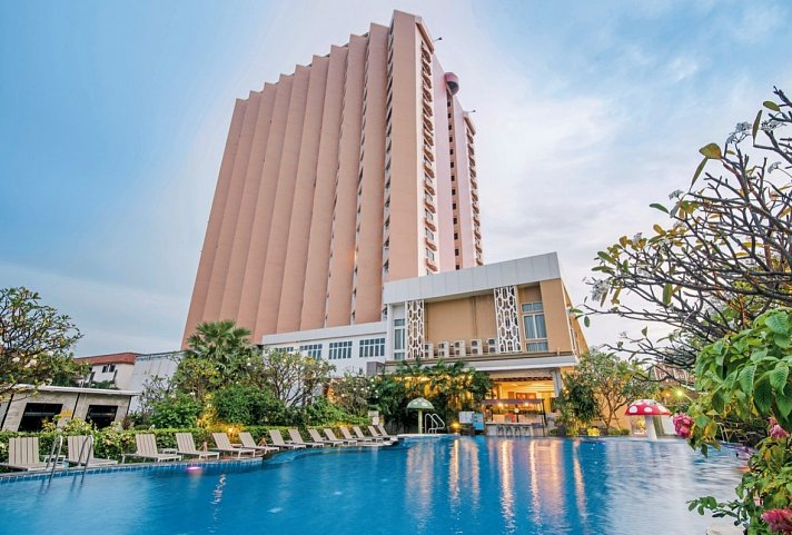 Golden Beach Cha Am Hotel