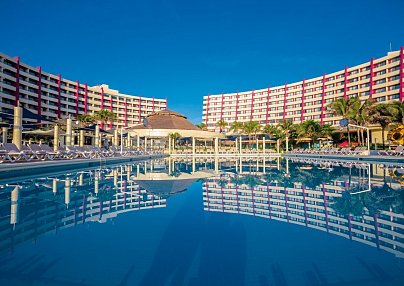 Crown Paradise Club Cancun Cancún