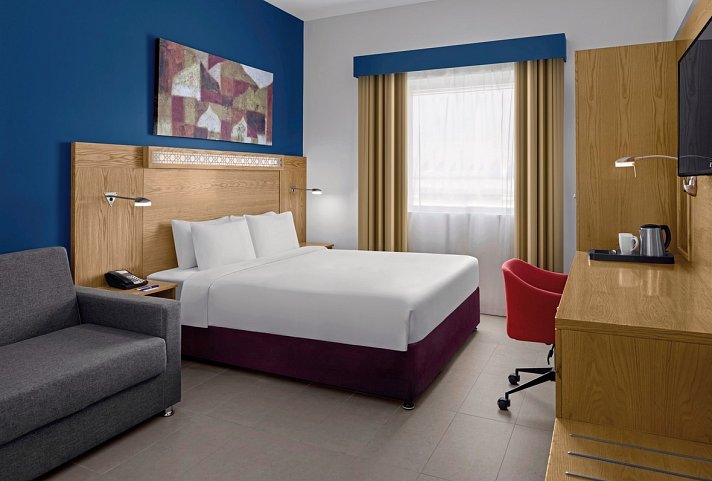 Holiday Inn Express Dubai Airport