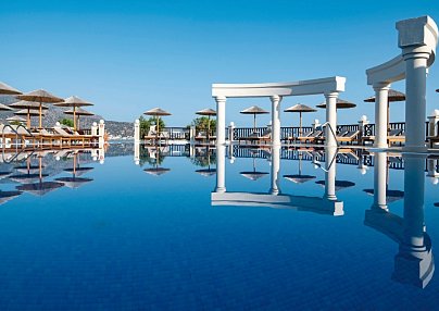 Alexander Beach Hotel & Village Resort Mália (Kreta)