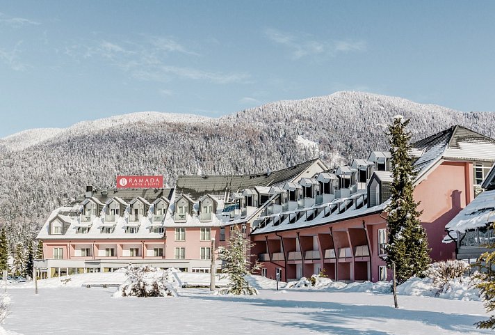 Ramada Hotel & Suites by Wyndham Kranjska Gora