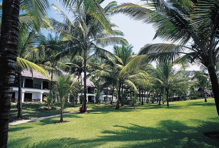 Voyager Beach Resort