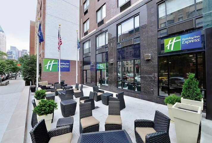 Holiday Inn Express Manhattan Midtown West