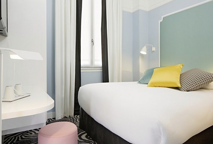 Hotel Pastel Paris