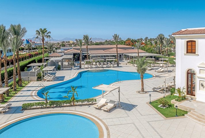 Jaz Fanara Resort & Residence