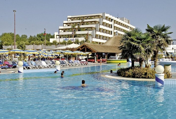 Savoy Beach Hotel &Thermal SPA