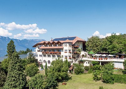 Hotel Tenz Montagna