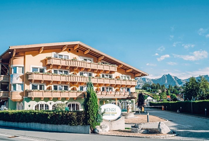 HENRI Hotel Seefeld