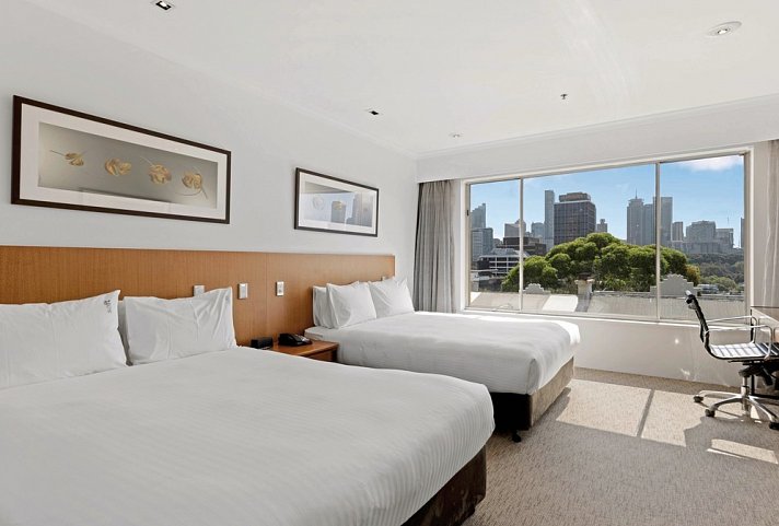 Holiday Inn Potts Point